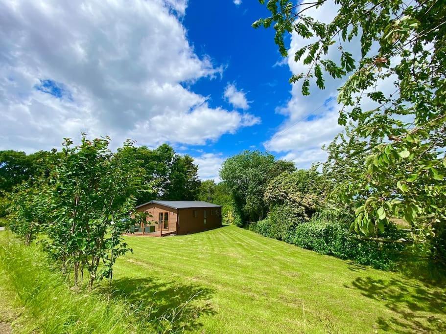 Gorstage Meadows Luxury 2 Bedroom Lodge In Rural Cheshire Hartford  Exterior photo