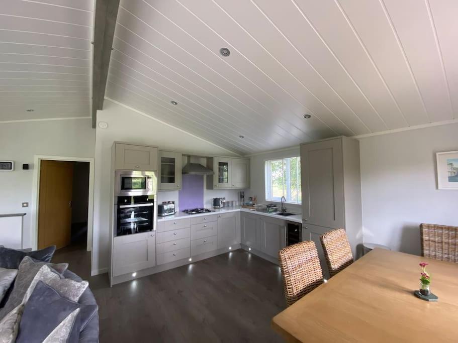Gorstage Meadows Luxury 2 Bedroom Lodge In Rural Cheshire Hartford  Exterior photo